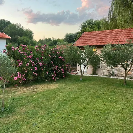 Vikendica Kamena Kuca Capljina